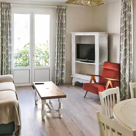 Jolie Maison Avec Piscine Castet-Arrouy